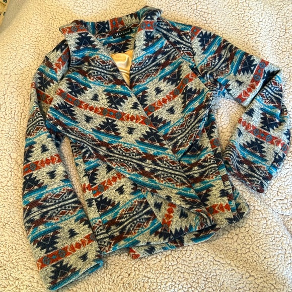 Aztec jacket size Large - Picture 2 of 3